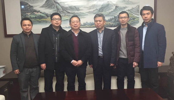 M.A.O.董事长毛厚德一行前往UG环球旅行考察